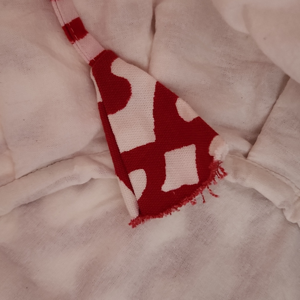 Roberta Roller Rabbit Red and White Patterned Large Tote Bag - Picture 11 of 12